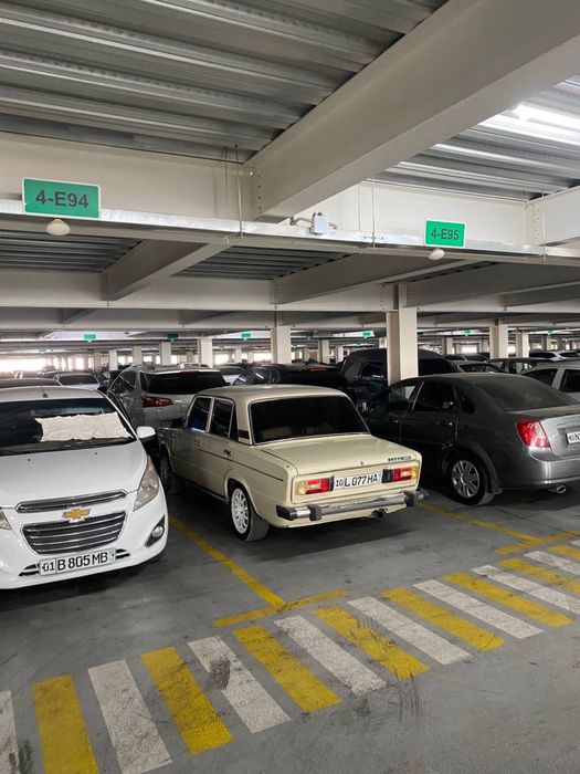 Vaz 2106 sotiladi piryora mator 1.6 qoyilgan