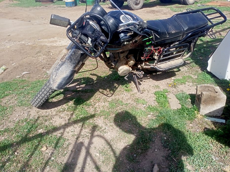 Продам мотоцикл Yaki 150 кубов