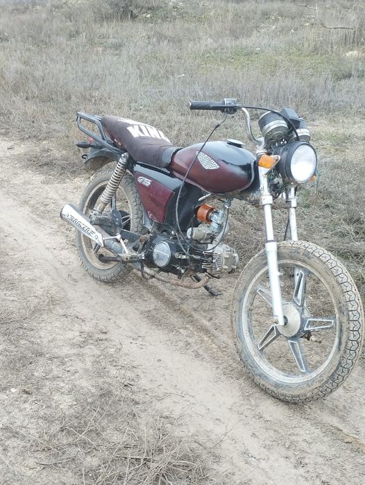 Мотоцикл Alpha GS на полном ходу