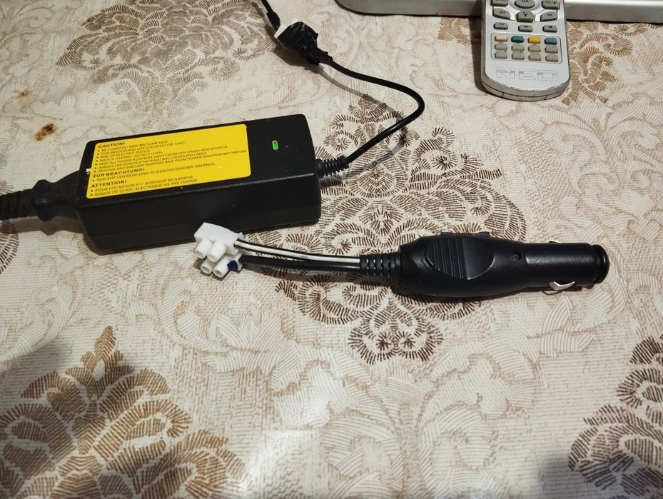 Телевизор на 12в и 220в