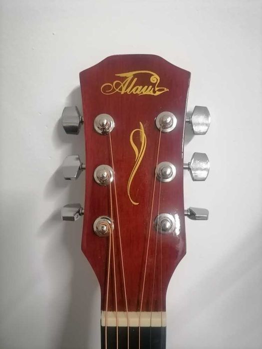 Акустичекая гитара