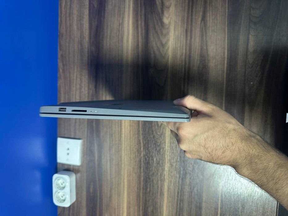 Ноутбук Lenovo в