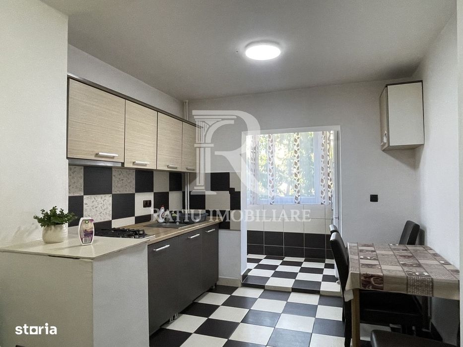 Apartament cu 3 camere | Echipe de muncitori | Rogerius | Oradea