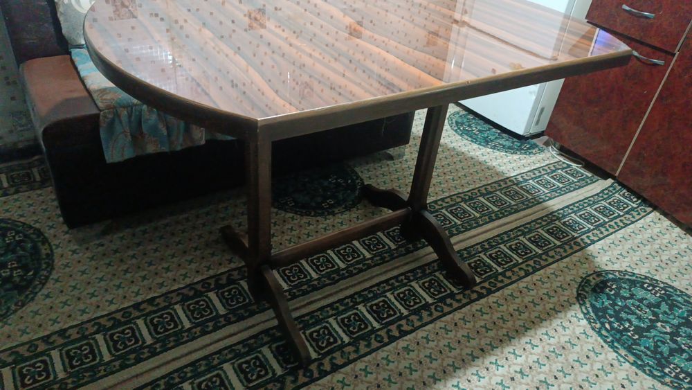 Кухонный стол отличный