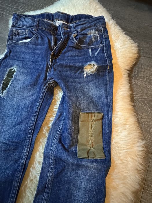 Vand jeans baiat Zara