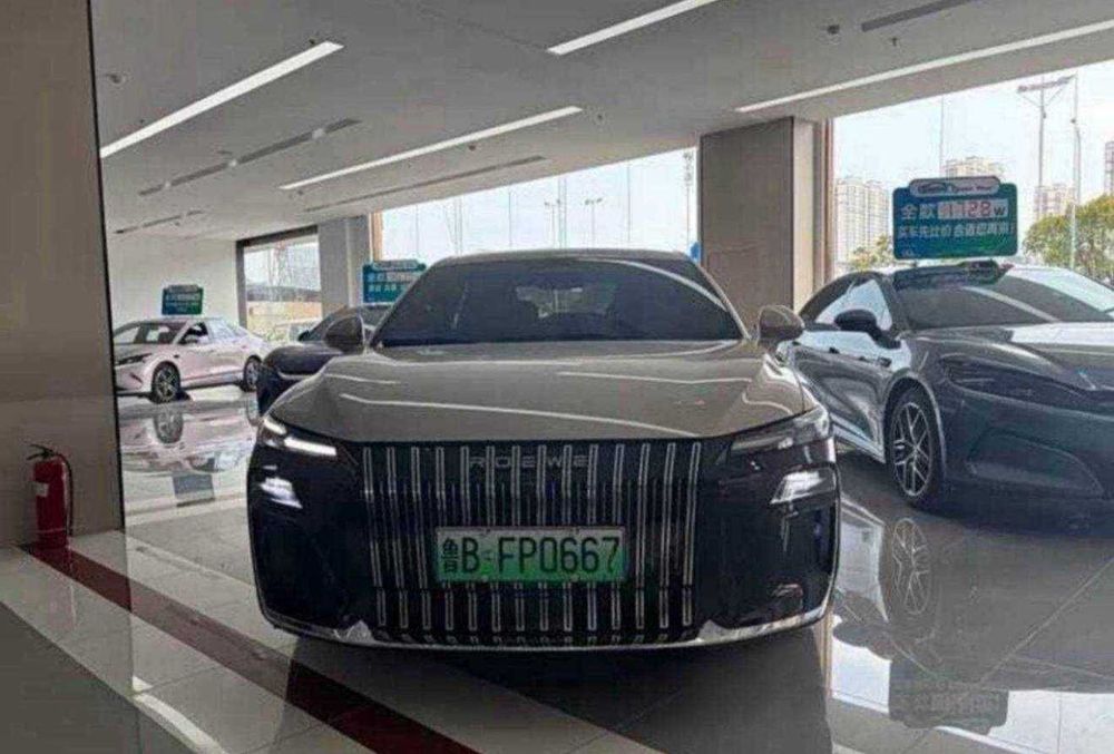 Roewe M7 Foizsiz Rassrochkaga