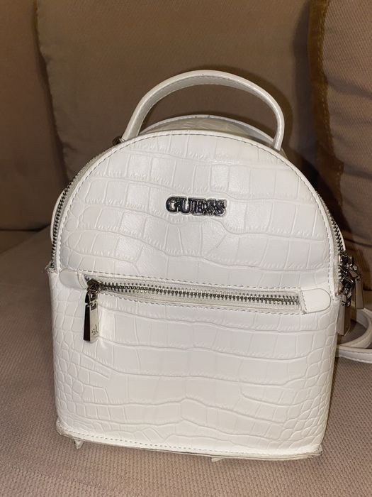 Guess оригинална чанта