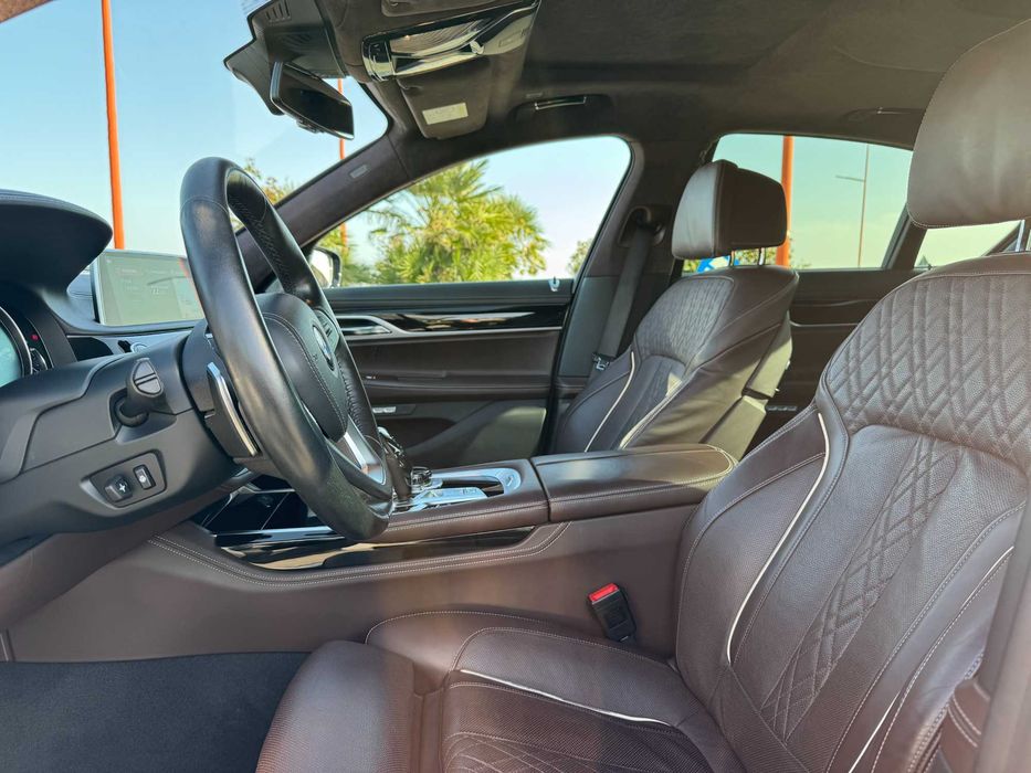 BMW G11 740dX 3.0d 320CP 98.000km foarte generos configurat