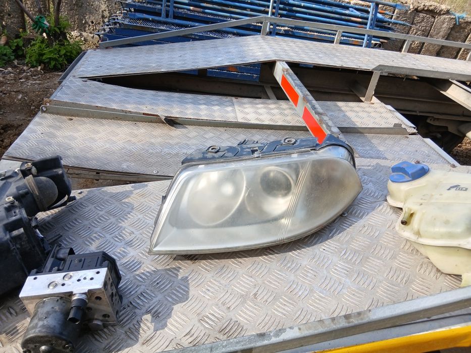 Фар за пассат b5.5 0886658692