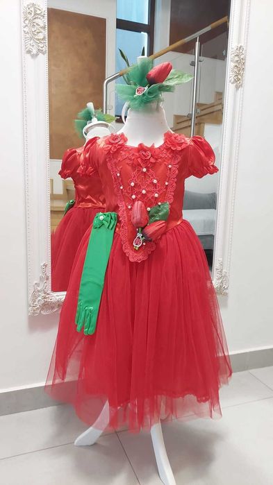 Rochita serbare floare Trandafir rosu Lalea Garoafa rosie serbare