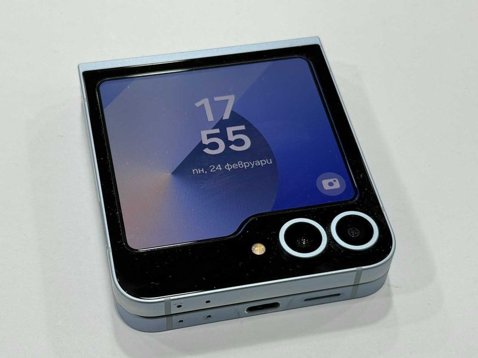 Samsung Z Flip 6 – 12GB RAM / 512GB