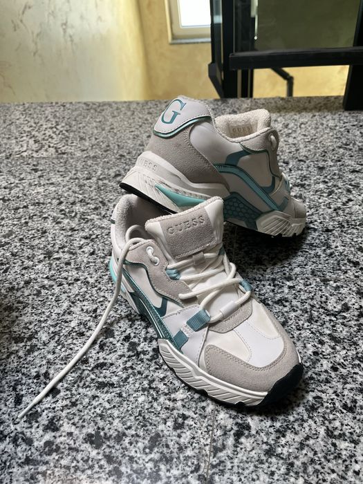 Маратонки GUESS