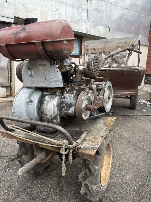 Трактор в отличном состоянии, весь на ходу