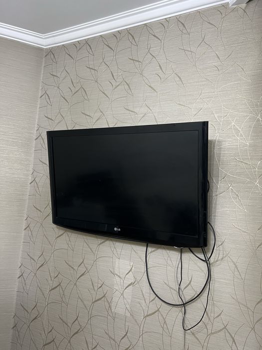Продам телевизор LG