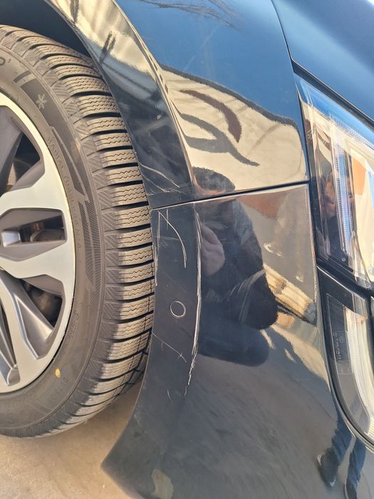 Aripa dreapta fata Renault talisman negru