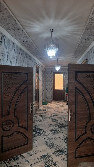 Uy sotiladi 6 sotix 11 xona