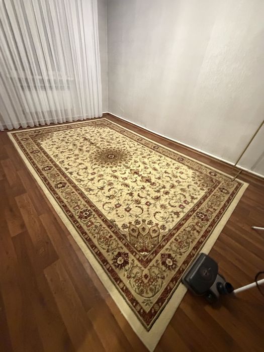 Ковер 2,5*4, в отличном состоянии