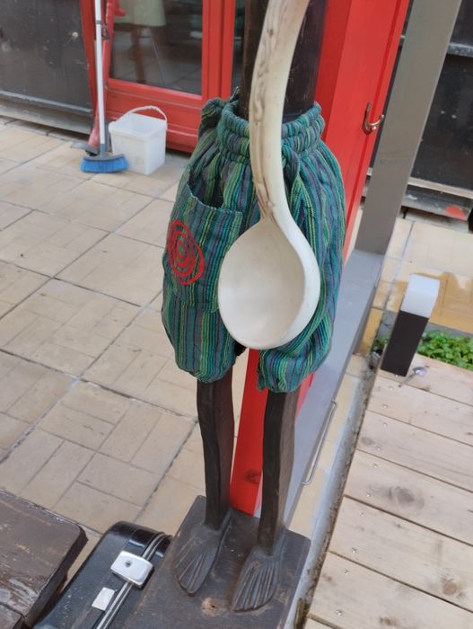 Африканец Готвач от Ибиза. Дървена статуя . Хипар