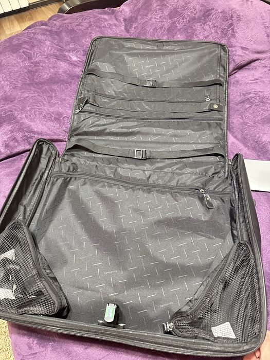 Кожаный чехол для одежды, портплед