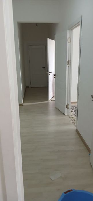 Sergeli xonobodda yangi qurilgan kvartira sotiladi.
Maydoni 70 kv.metr