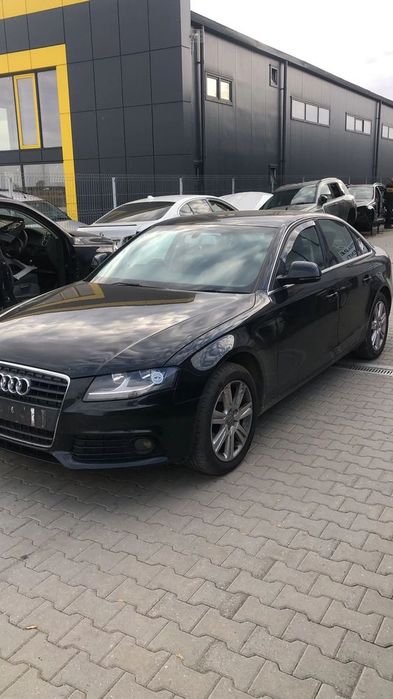 Dezmembram Audi A4 B8 2.0 TDI an fabr. 2011