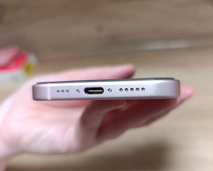 iphone 15 128Gb розовый