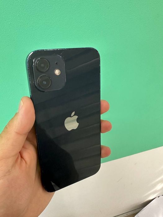 Iphone 12 64 Gb.  .