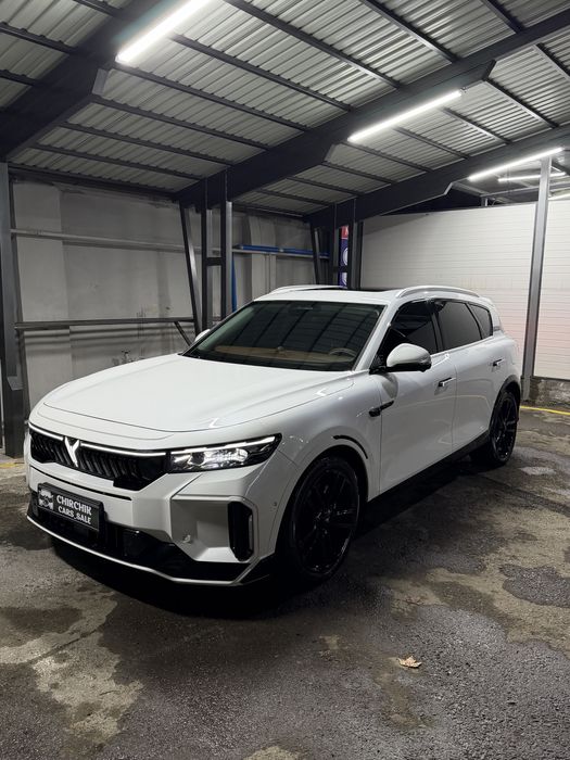 Voyah Free 2024 yil Eng fuli