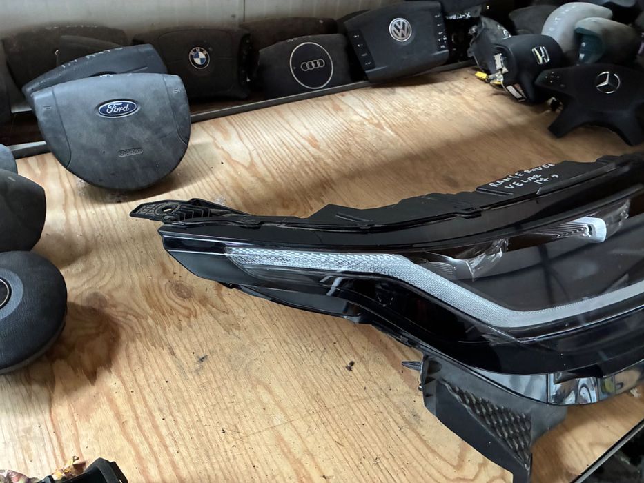 Десен Фар фарове Land Rover Range Rover Velar Рейнж Ровър Full LED