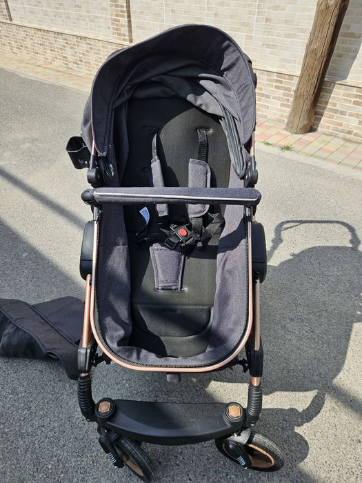 Срочно! Продаётся детская коляска