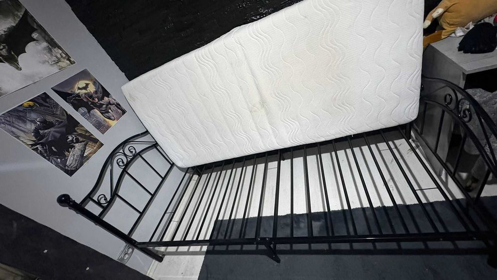 Pat metalic cu saltea dimensiune 90x200 WELLPUR GOLD F 85