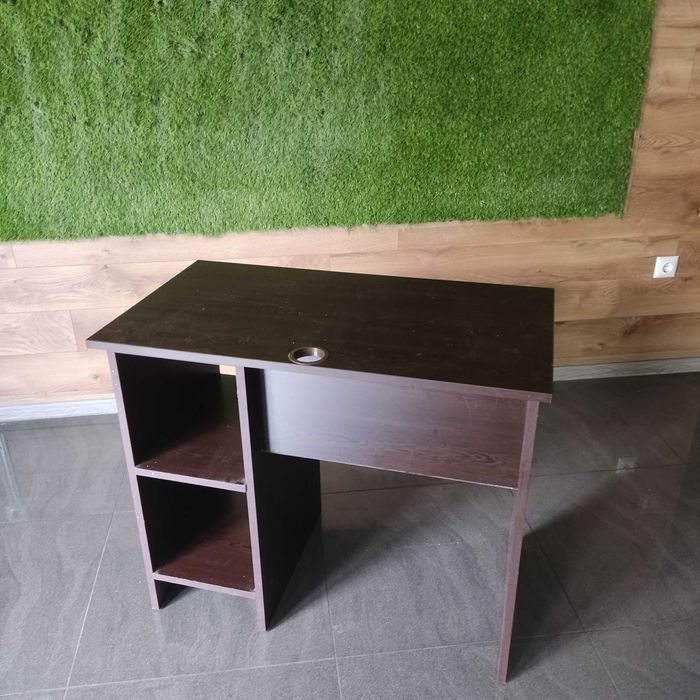 Продавам 10 бр. офис бюра / Компактни бюра за офис