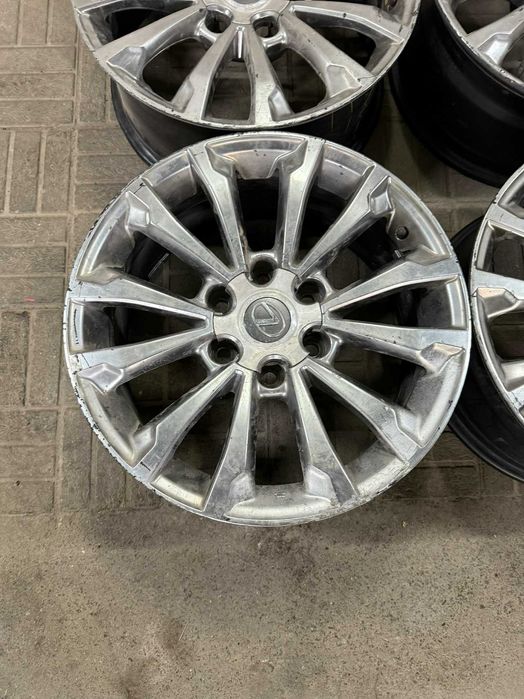 Продам диски R18 Lexus ( 6*139,7 )