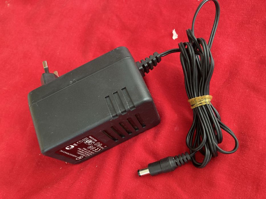 Adapter 16v . Alimentator 16v . Transformator 16v