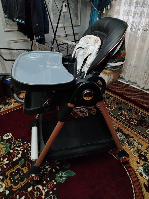 Болаларни овкатлантириш стули сотилади