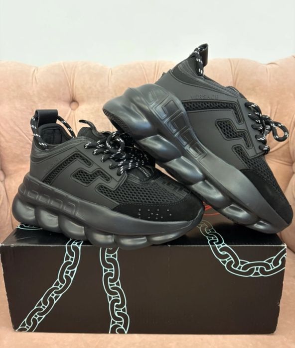 Versace chain reaction