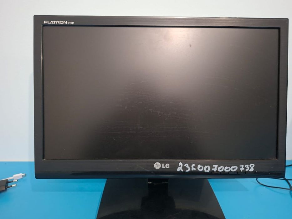 Мониторы для охраны и для игр