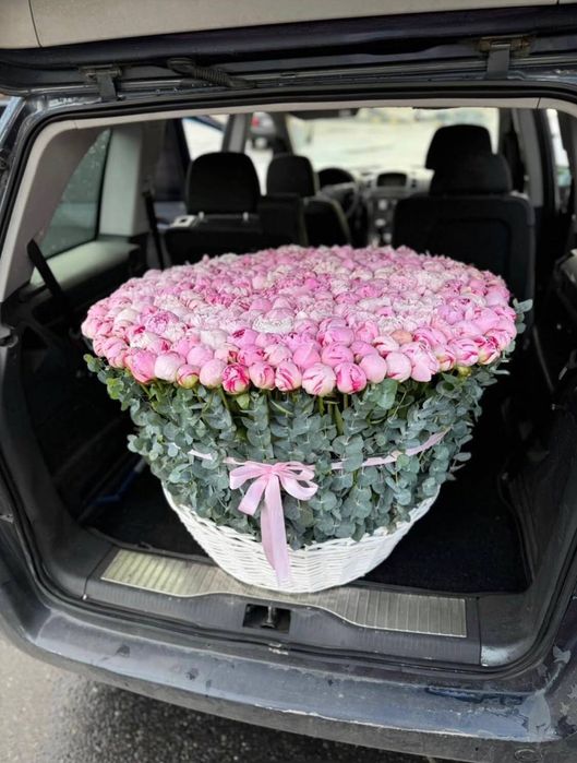 Пионы Розы цветы букет