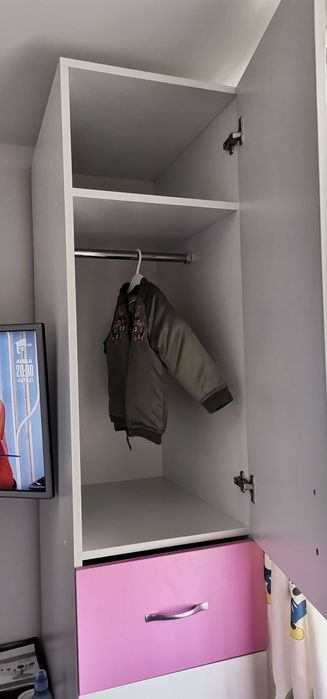 Mobiler dormitor complet cu pat supraetajat