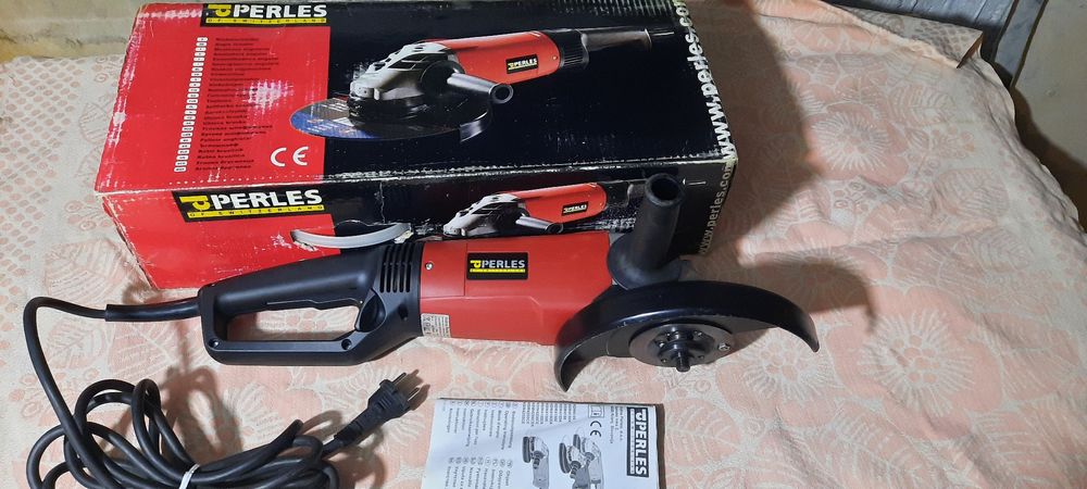 Продаётся  болгарка диаметр 230 мм.