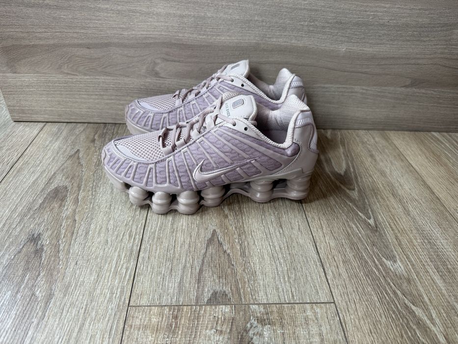 Nike Air Max Shox