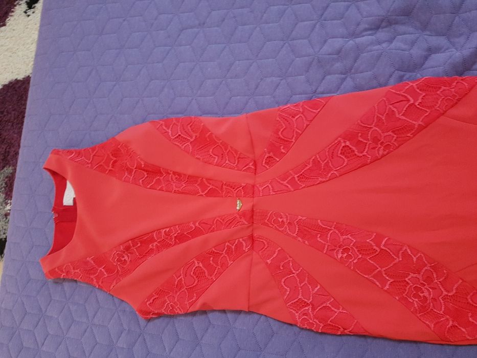 рокля  LUCY в прасковен цвят