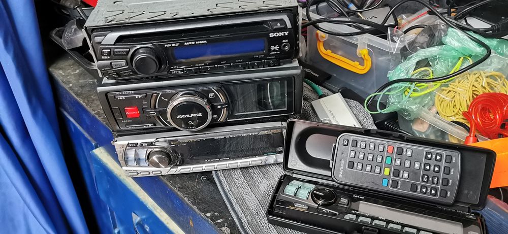 vand cd player masina alpine