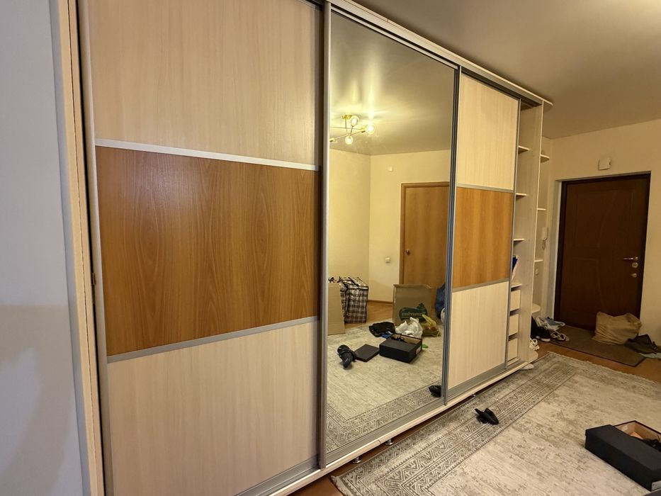 Продается большой шкаф