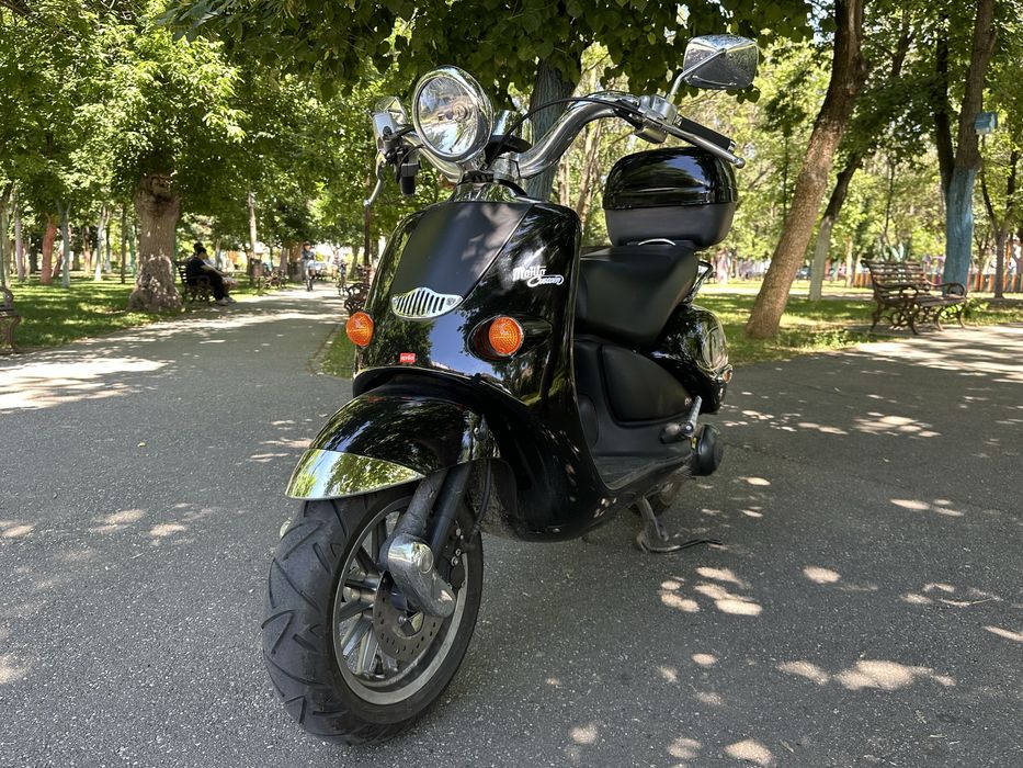 Vand scuter Aprilia Mojito Germania 2007 125cmc permis B NOU!