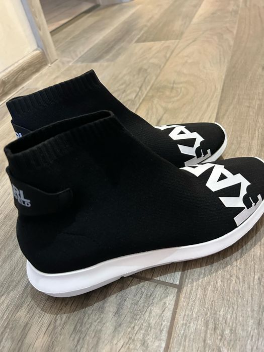 Дамски обувки, чисто нови!