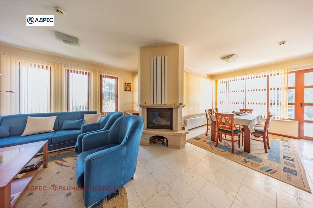 Продава се Къща в с. Згалево, Област Плевен - 328 кв.м за 1372 €/кв.м - Снимка #9