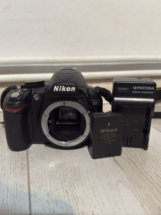 Nikon D3100 kit body + obiectiv AF‑S 18‑55mm VR + baterie EN‑EL14 + încărcător Patona