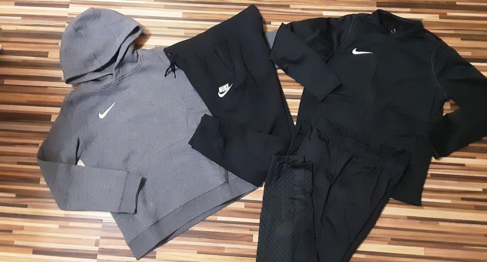 ( М 137/147) NIKE оригинални екипи