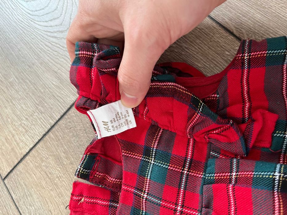 Карирана рокличка H&M